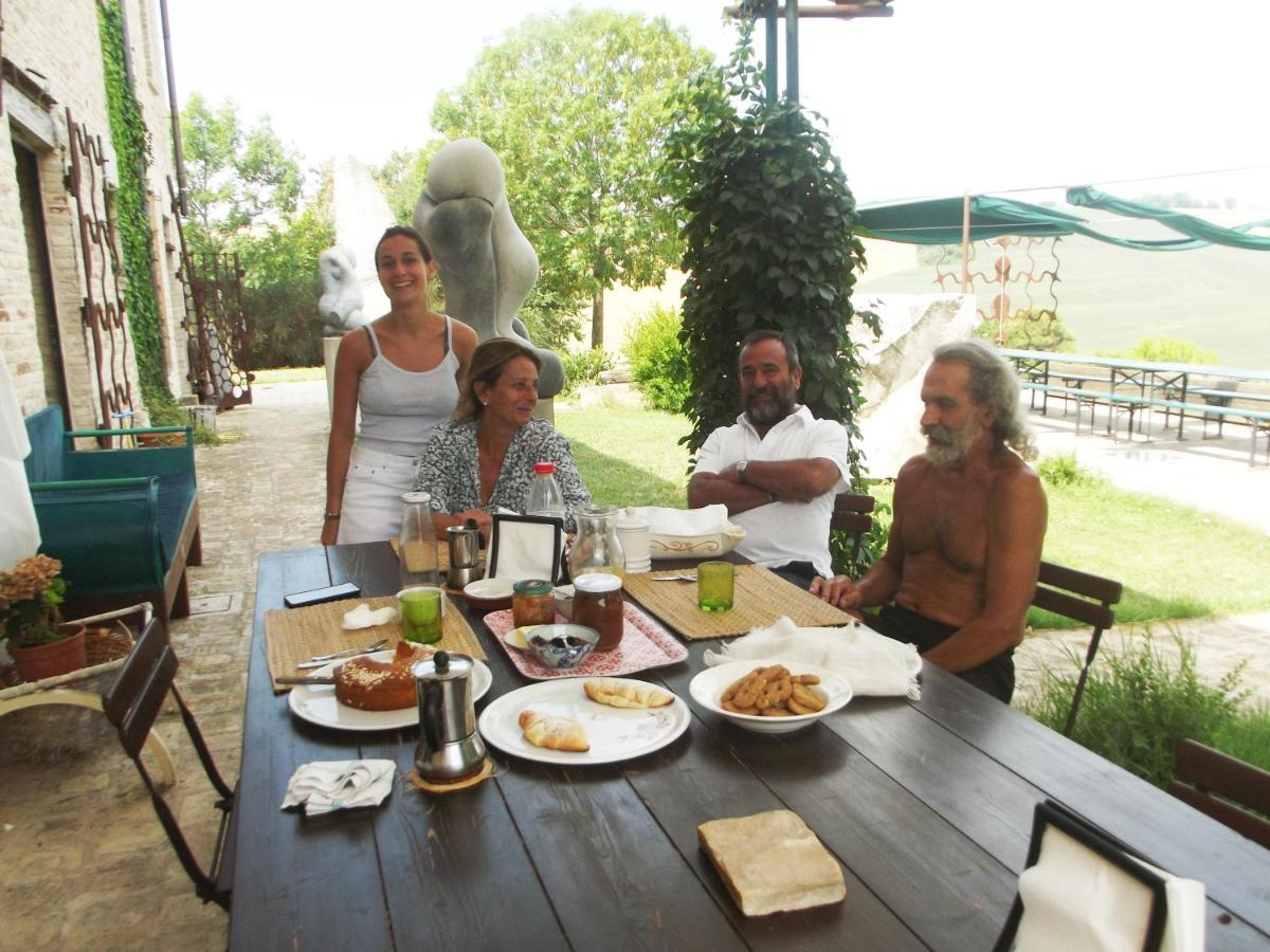 "La Casa Degli Ulivi Art B&B" Trecastelli Εξωτερικό φωτογραφία