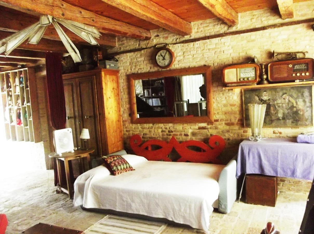 "La Casa Degli Ulivi Art B&B" Trecastelli Εξωτερικό φωτογραφία